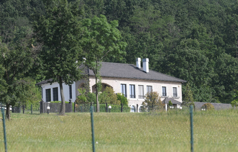 Djokovic's-house-kosmaj-mountain